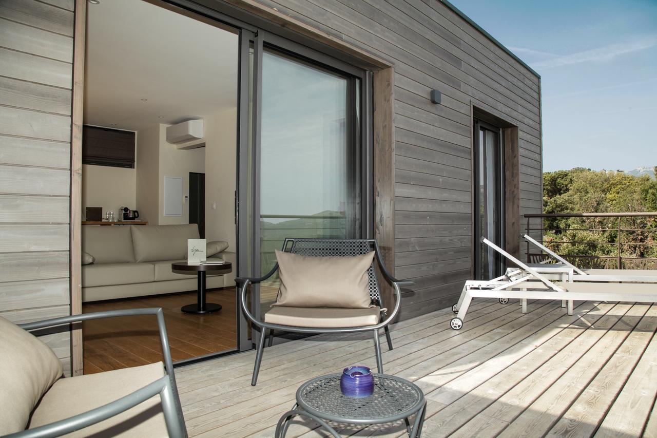 Le Tomino Hotel Macinaggio  Eksteriør billede