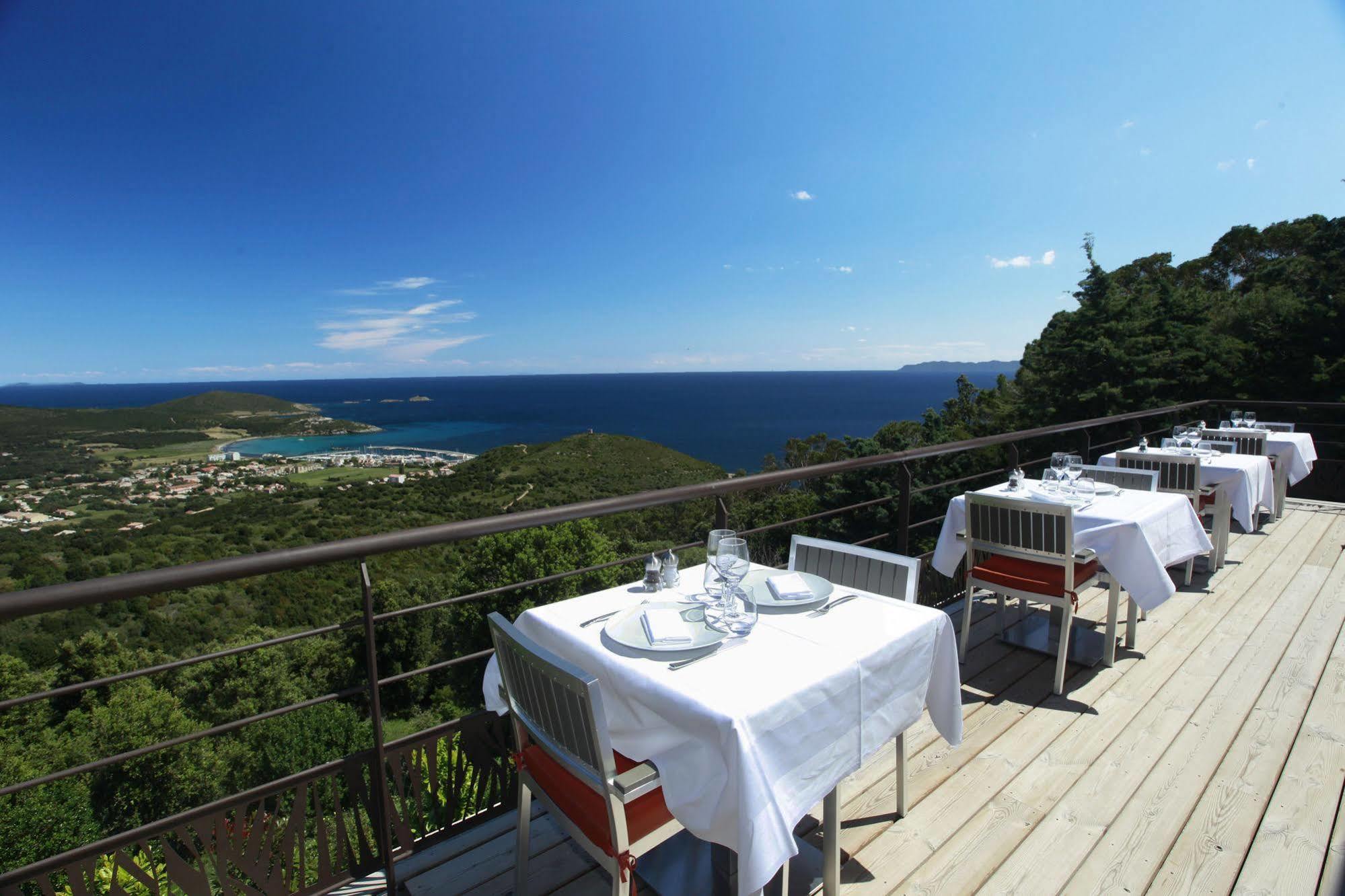 Le Tomino Hotel Macinaggio  Eksteriør billede